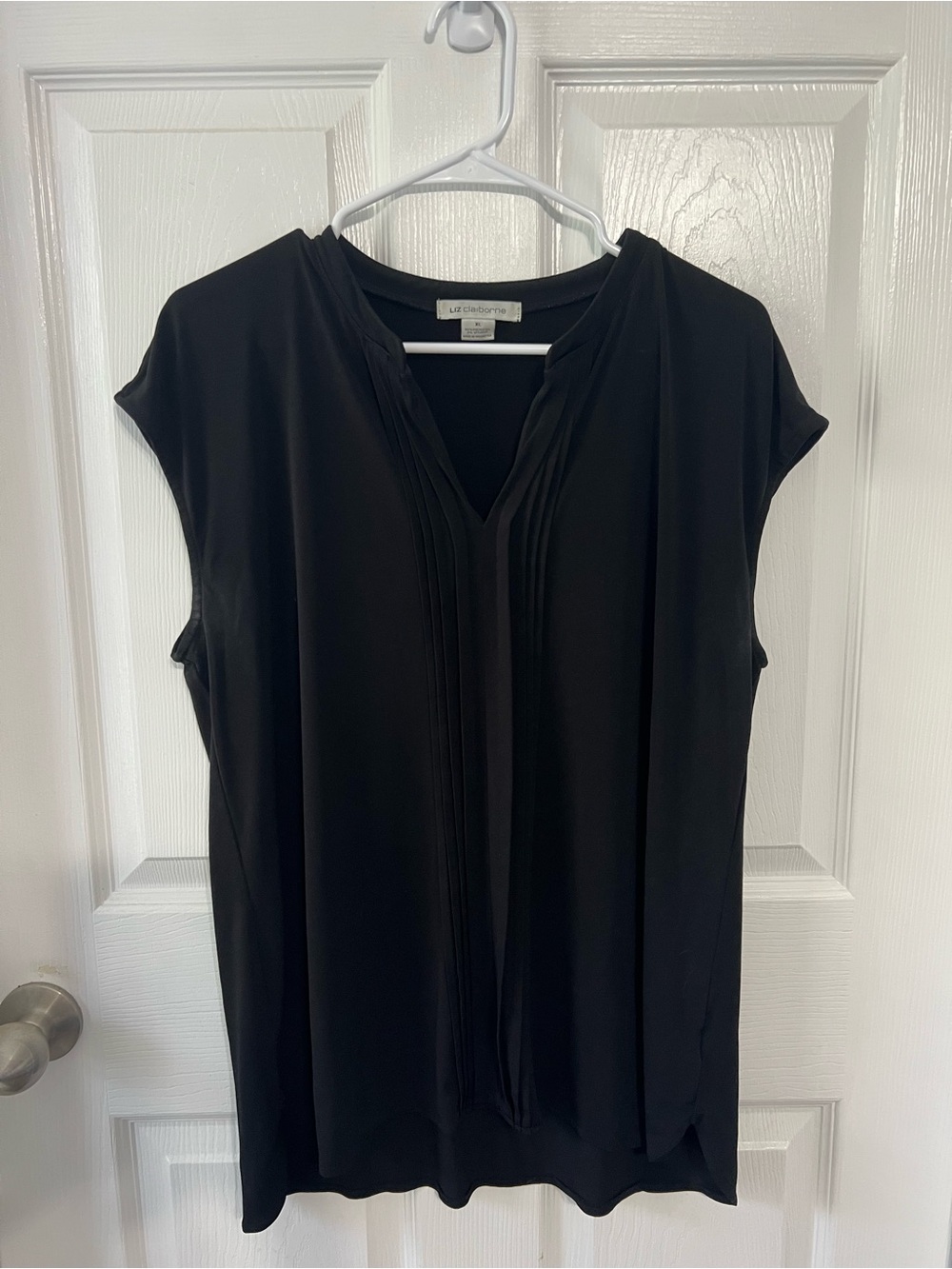 Liz Claiborne Size XL Black Dress Shirt